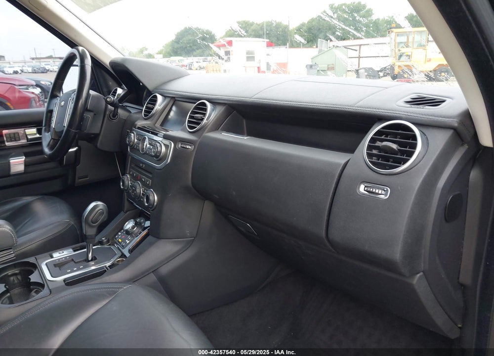 2011 LAND ROVER LR4 VIN: SALAK2D42BA547848
