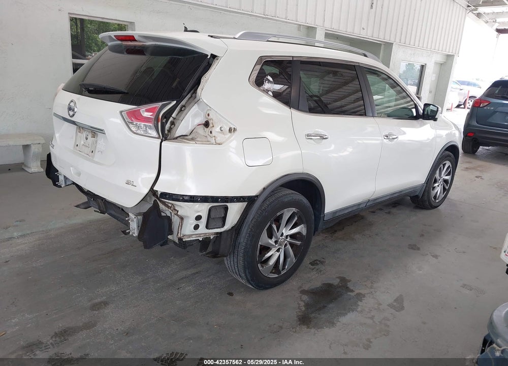 2015 NISSAN ROGUE SL VIN: 5N1AT2MT5FC773920