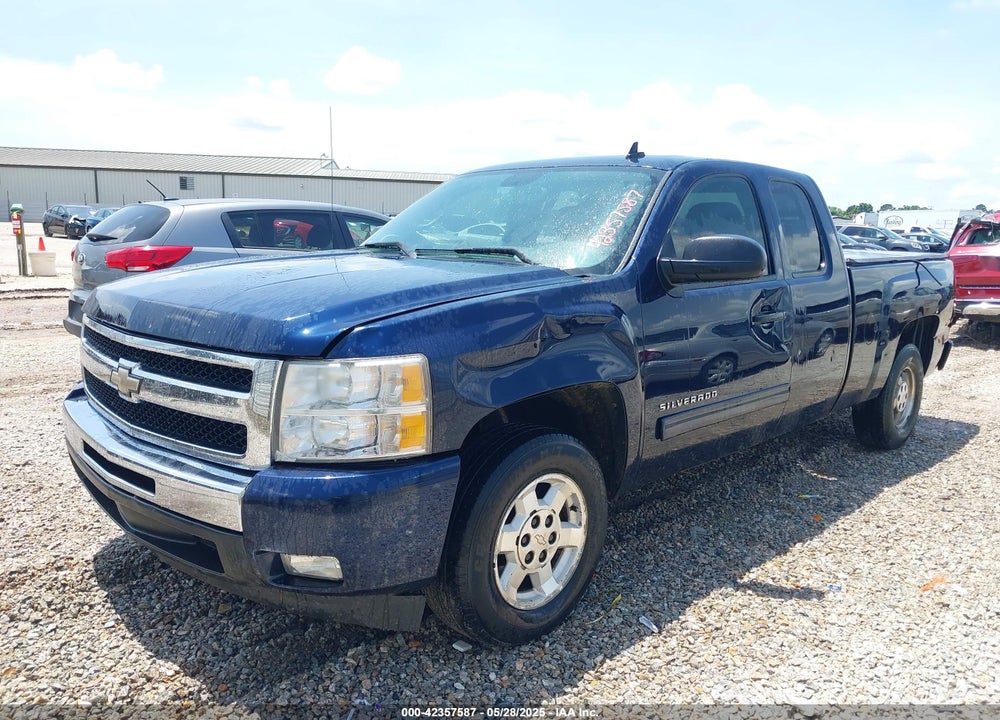 2011 CHEVROLET SILVERADO 1500 LT VIN: 1GCRCSE08BZ280414