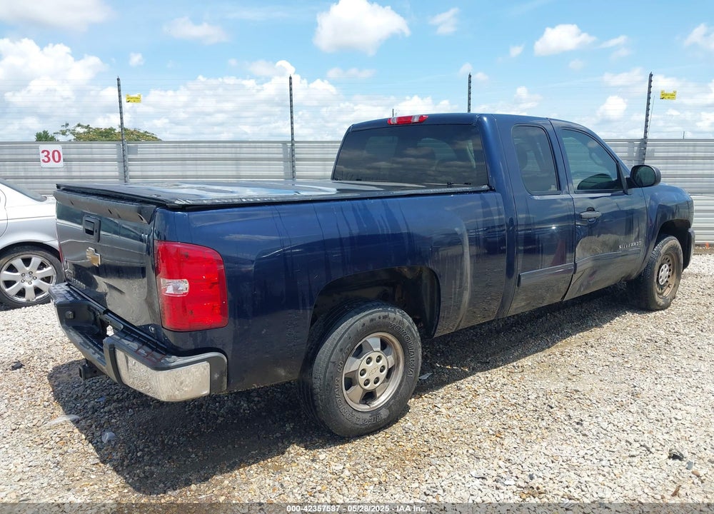 2011 CHEVROLET SILVERADO 1500 LT VIN: 1GCRCSE08BZ280414