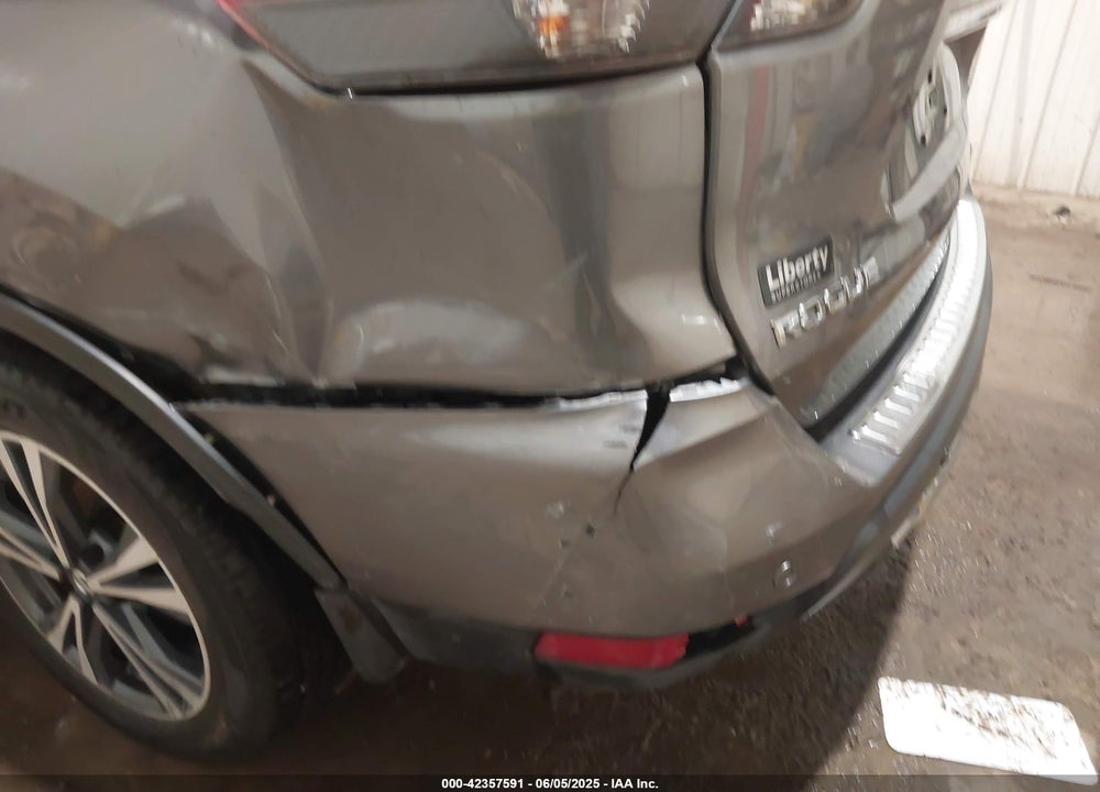 2019 NISSAN ROGUE VIN: JN8AT2MV0KW398800