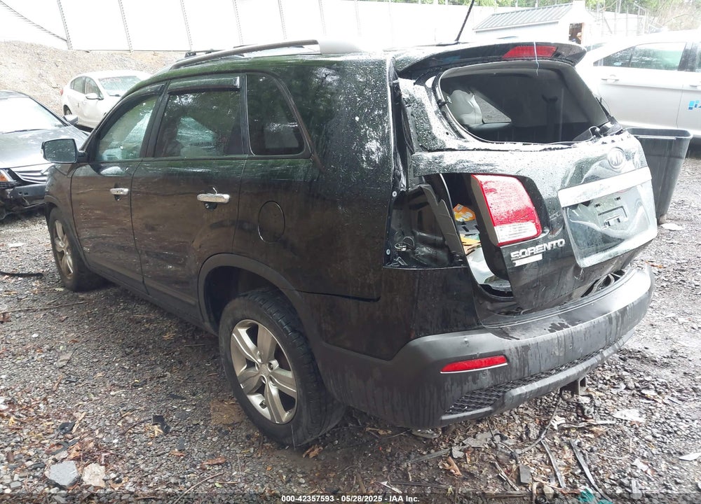 2013 KIA SORENTO VIN: 5XYKUDA69DG366837