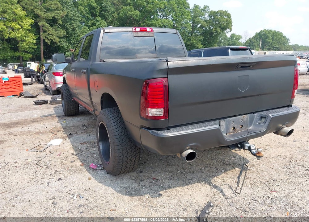 2015 RAM 1500 VIN: 1C6RR7UT2FS723220