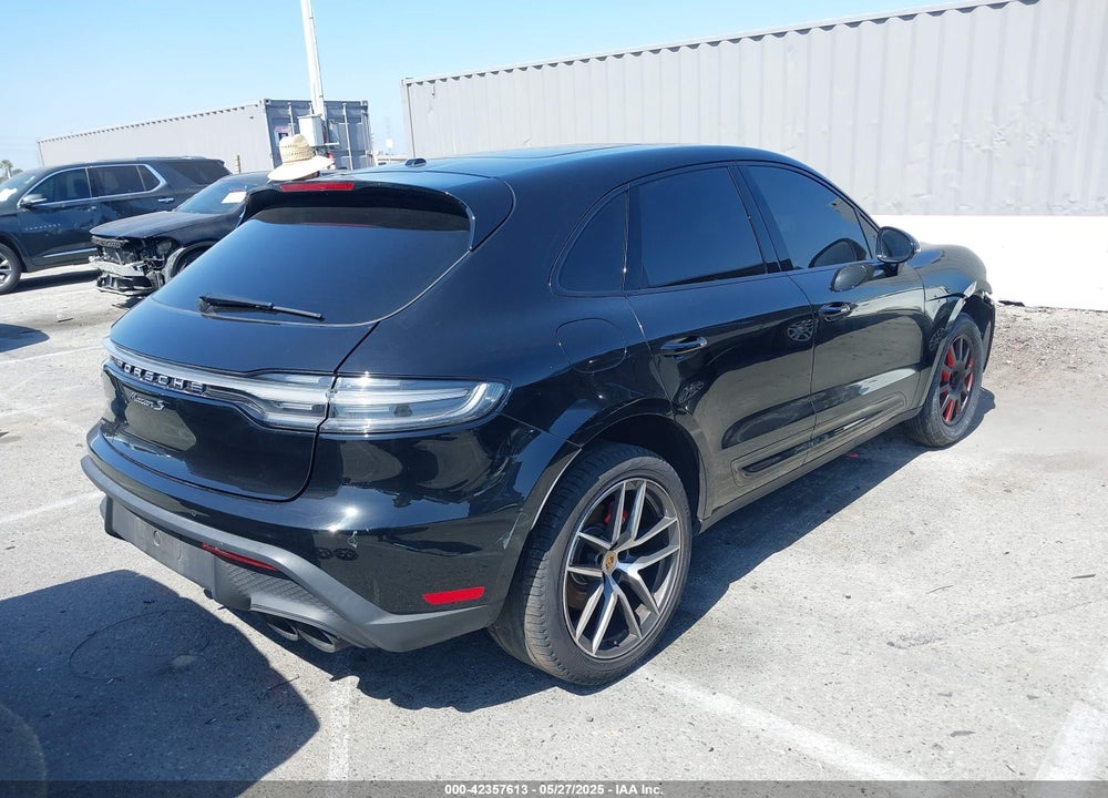2022 PORSCHE MACAN S VIN: WP1AG2A59NLB24147