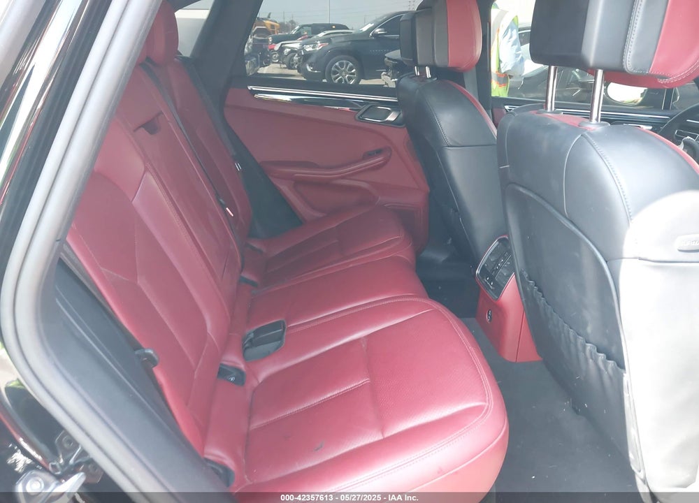 2022 PORSCHE MACAN S VIN: WP1AG2A59NLB24147