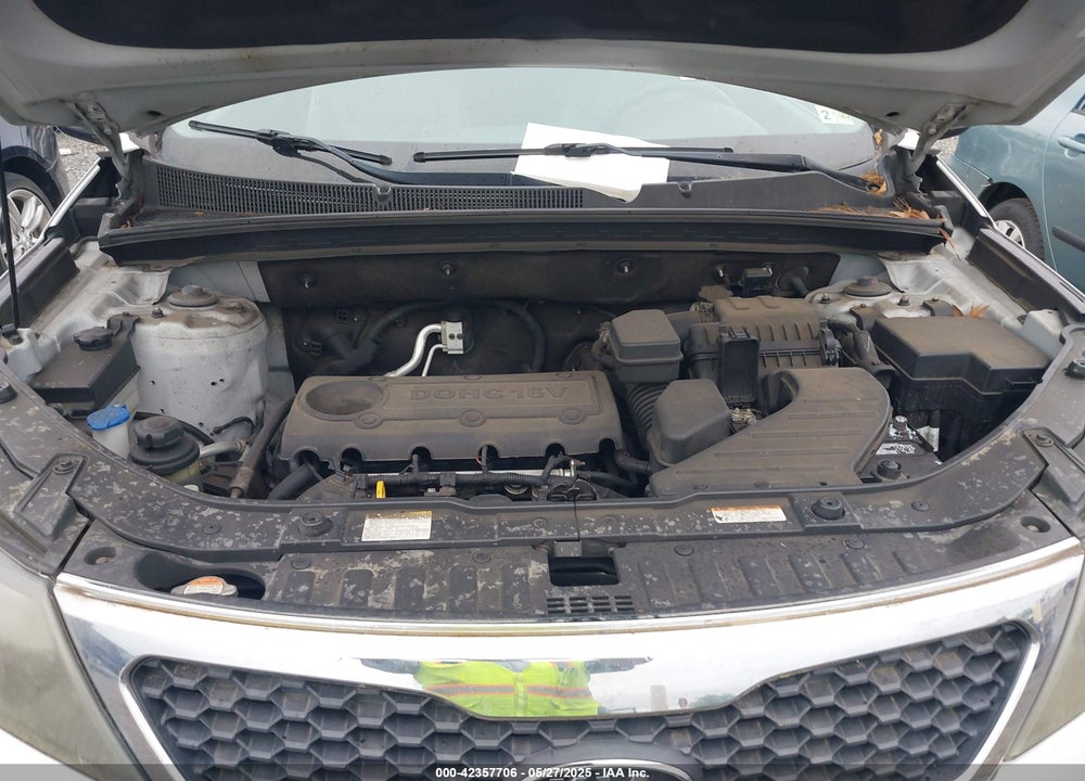 2011 KIA SORENTO VIN: 5XYKT3A19BG145995