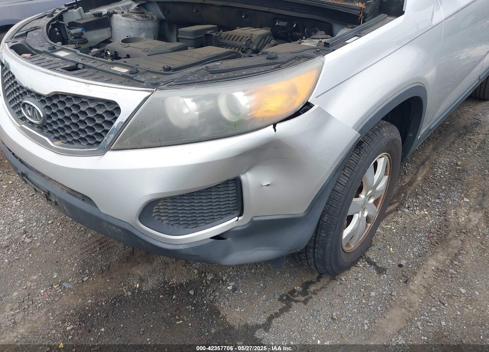2011 KIA SORENTO VIN: 5XYKT3A19BG145995