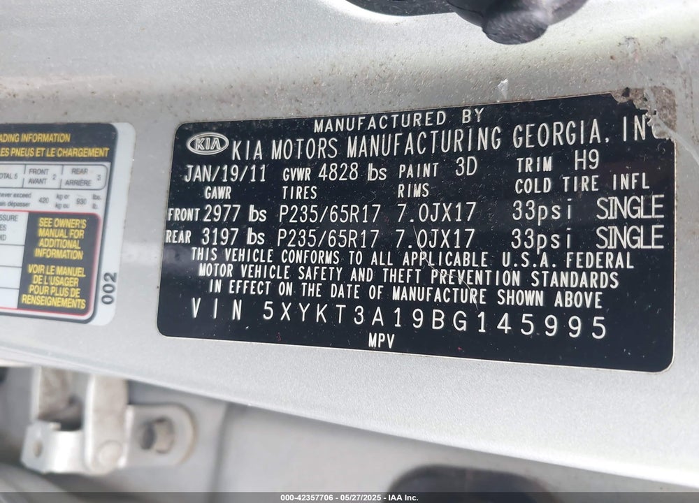 2011 KIA SORENTO VIN: 5XYKT3A19BG145995