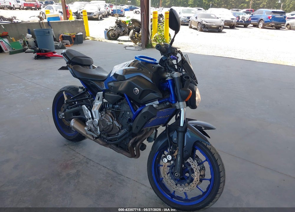 2015 YAMAHA FZ07 VIN: JYARM06E3FA002127
