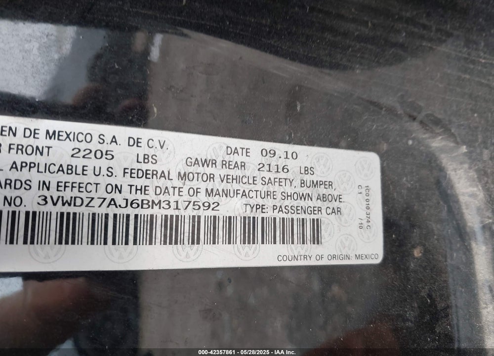 2011 VOLKSWAGEN JETTA 2.5L SE VIN: 3VWDZ7AJ6BM317592