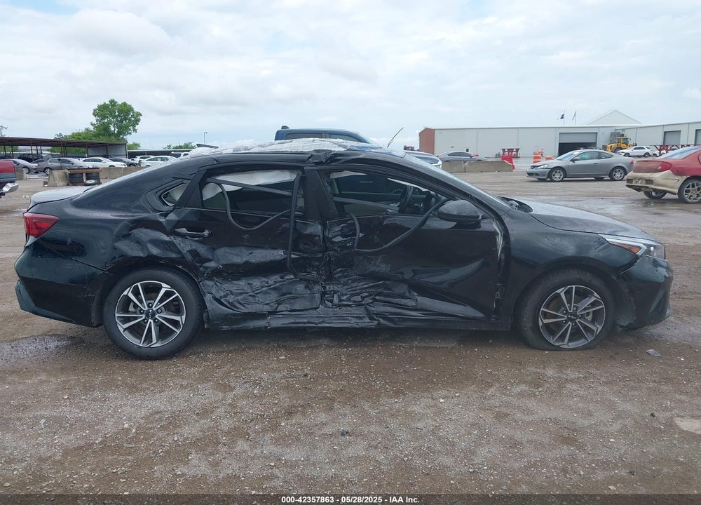 2022 KIA FORTE VIN: 3KPF24AD6NE467466