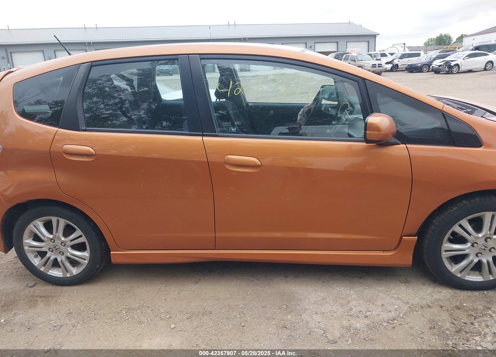 2009 HONDA FIT SPORT VIN: JHMGE88459S055789