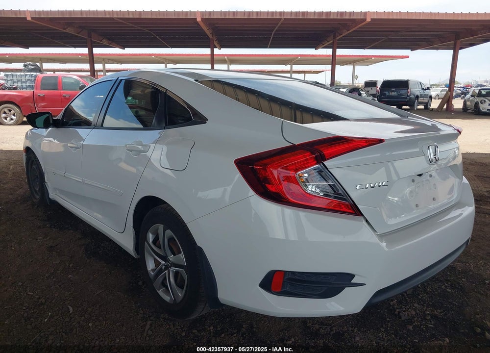 2018 HONDA CIVIC VIN: 2HGFC2F57JH591183