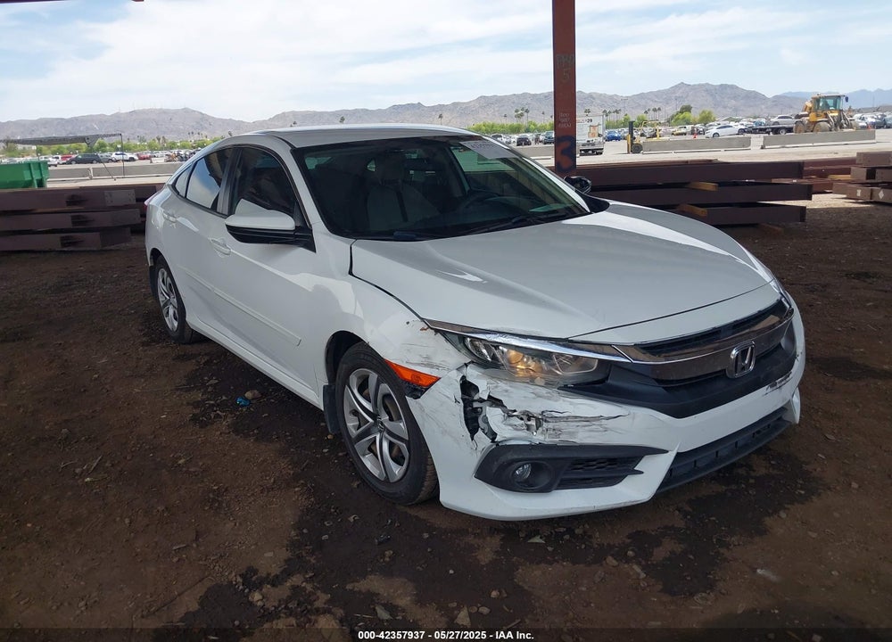 2018 HONDA CIVIC VIN: 2HGFC2F57JH591183
