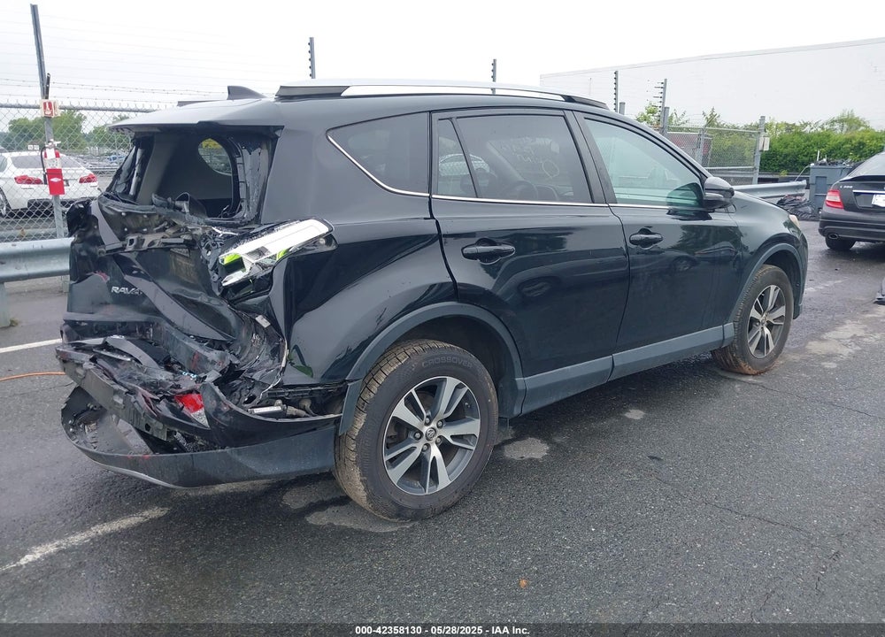 2018 TOYOTA RAV4 VIN: 2T3WFREVXJW501296