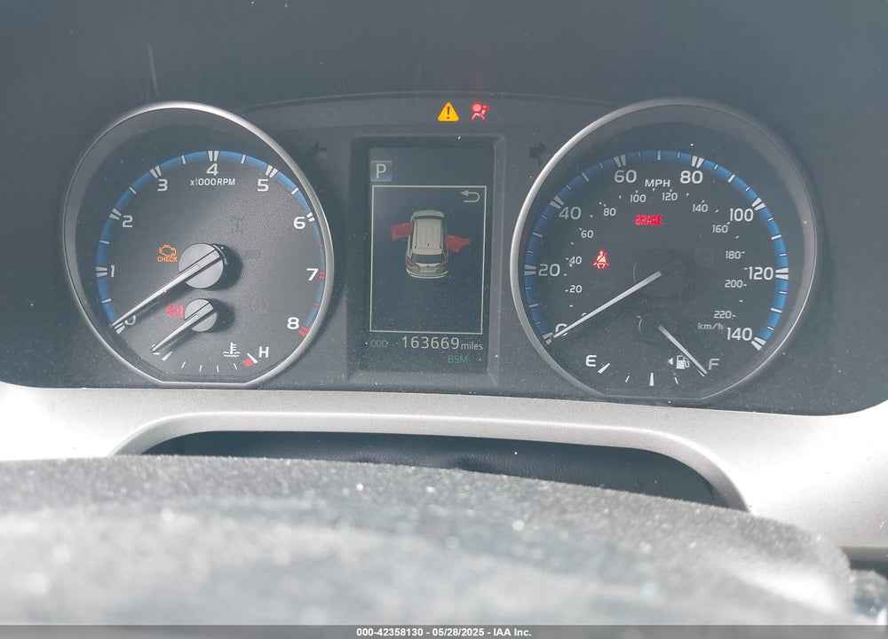 2018 TOYOTA RAV4 VIN: 2T3WFREVXJW501296
