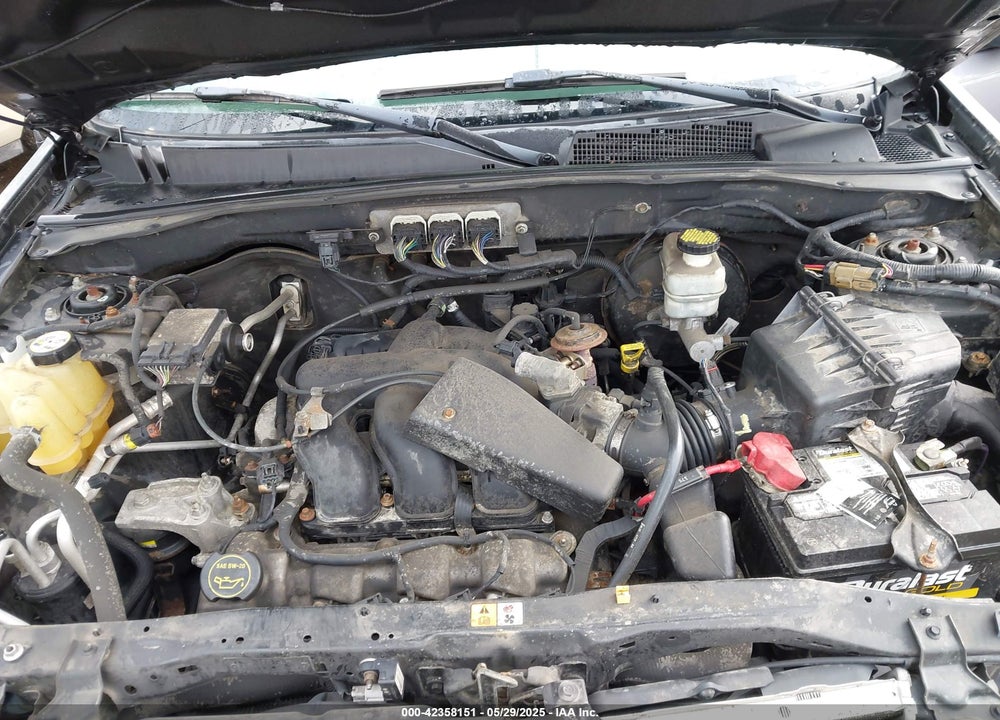 2008 FORD ESCAPE VIN: 1FMCU03118KE12459