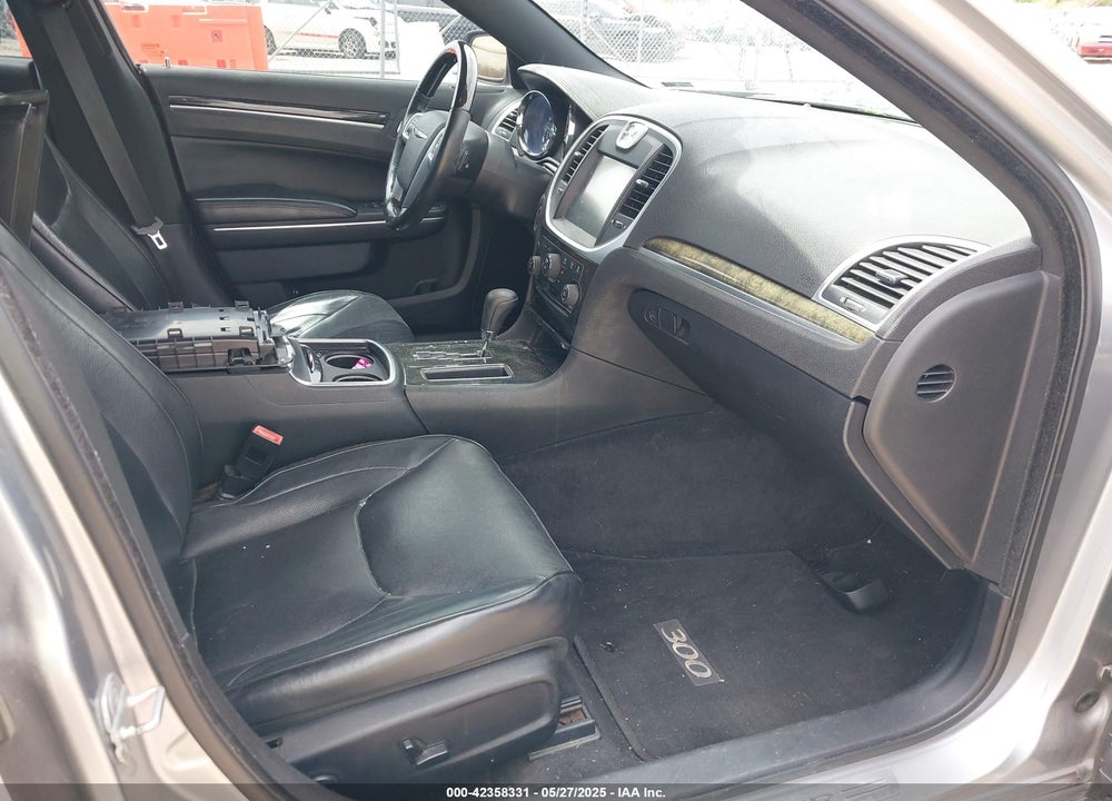 2011 CHRYSLER 300 LIMITED VIN: 2C3CA5CG7BH549570