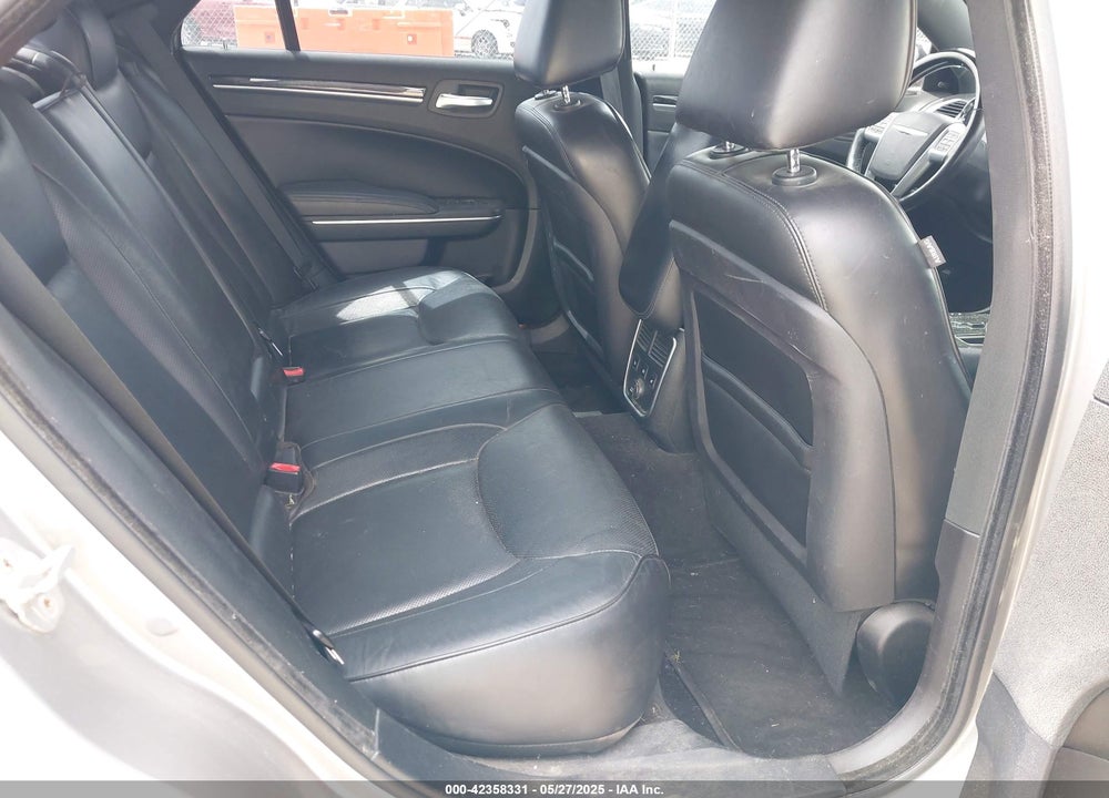 2011 CHRYSLER 300 LIMITED VIN: 2C3CA5CG7BH549570