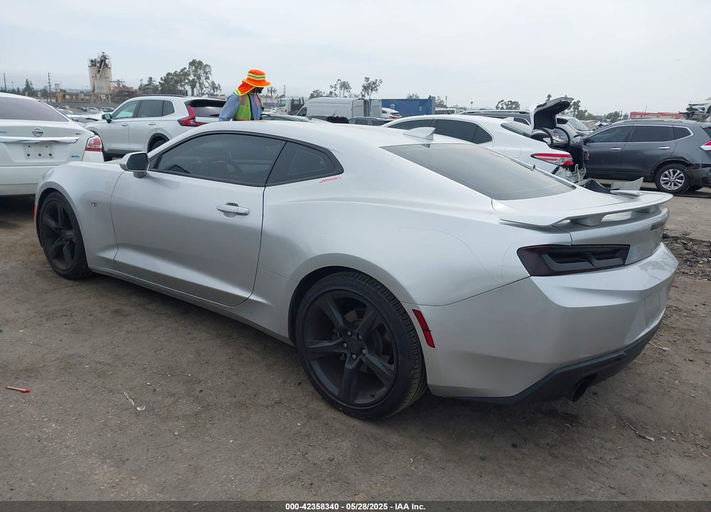 2017 CHEVROLET CAMARO VIN: 1G1FB1RX8H0158262