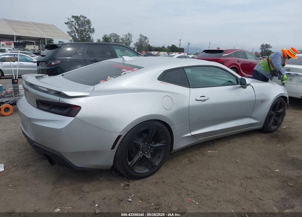 2017 CHEVROLET CAMARO VIN: 1G1FB1RX8H0158262