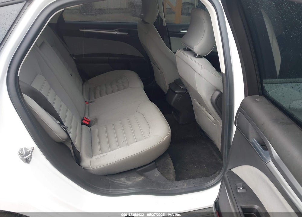 2015 FORD FUSION VIN: 3FA6P0G74FR167839