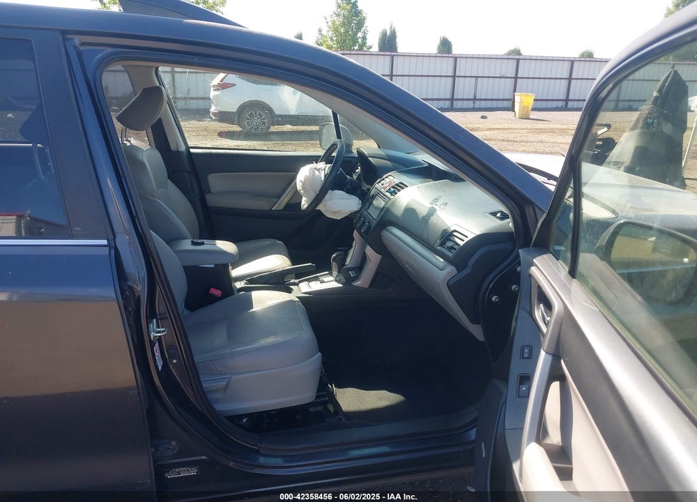 2014 SUBARU FORESTER 2.5I TOURING VIN: JF2SJAMC5EH501962