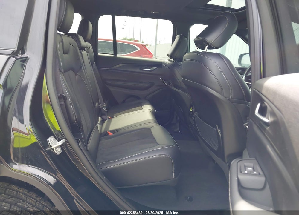 2025 JEEP GRAND CHEROKEE VIN: 1C4RJHAG9SC275172