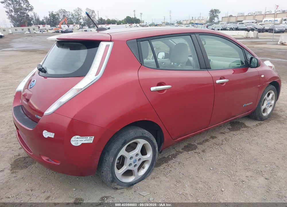 2011 NISSAN LEAF SL VIN: JN1AZ0CP4BT008027