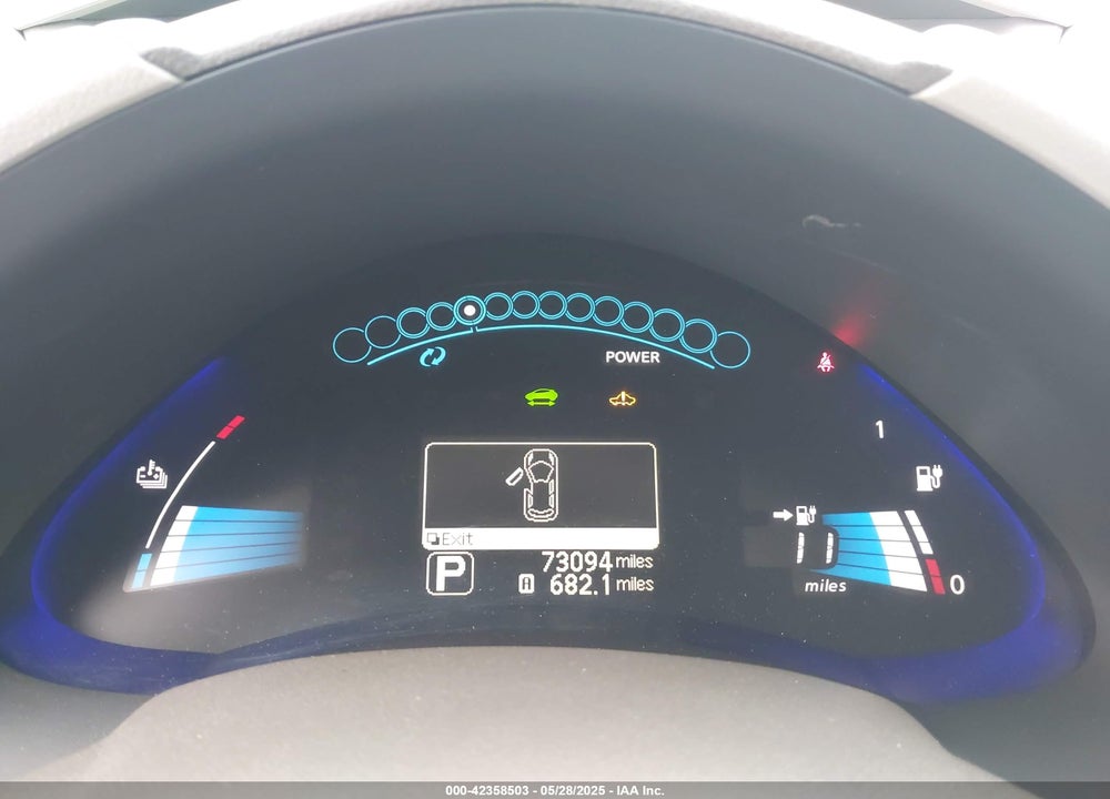 2011 NISSAN LEAF SL VIN: JN1AZ0CP4BT008027