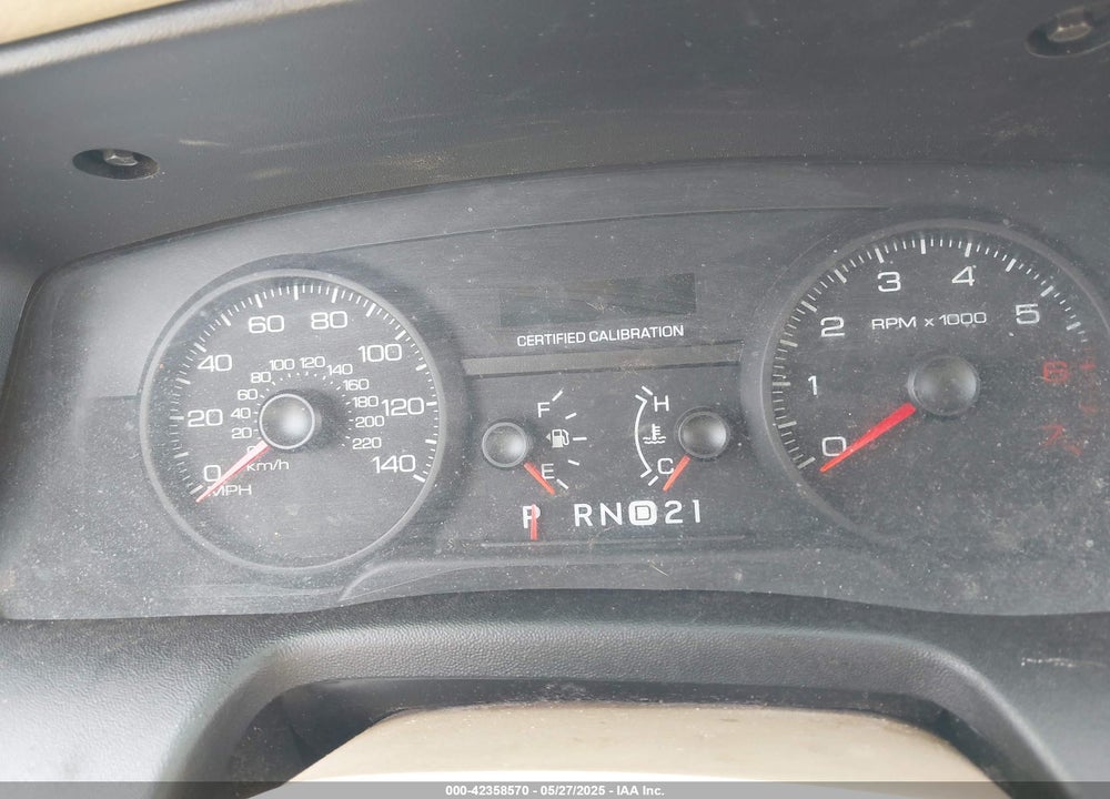 2009 FORD CROWN VICTORIA VIN: 2FAHP71V39X112524