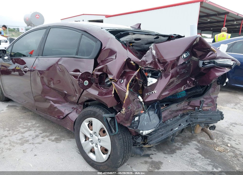 2017 KIA FORTE LX VIN: 3KPFL4A71HE158578