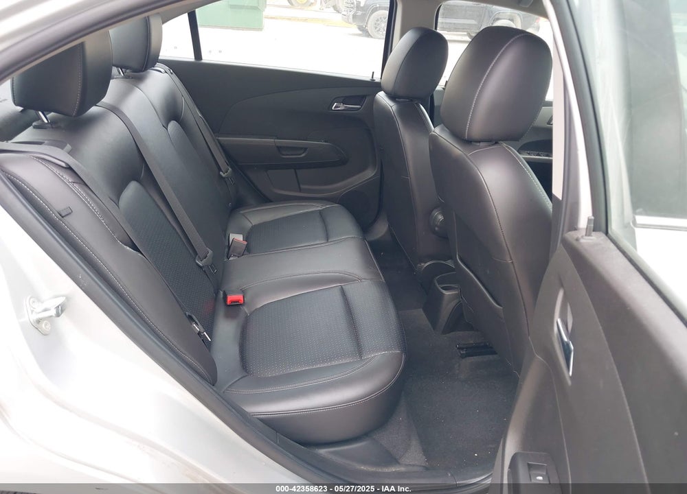 2019 CHEVROLET SONIC VIN: 1G1JF5SB9K4121032