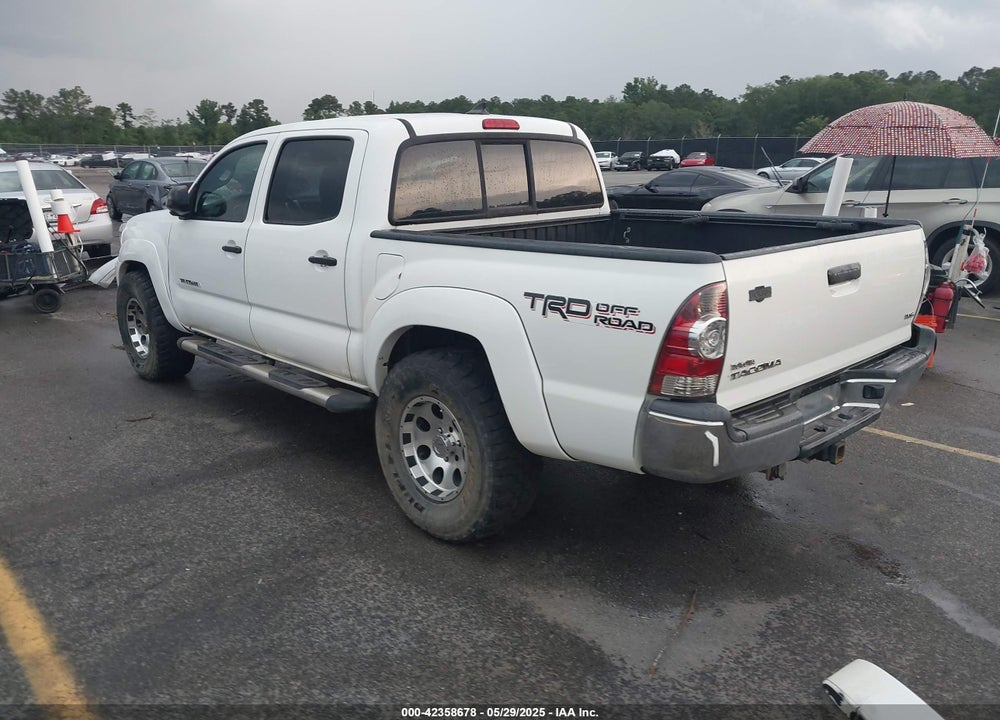2015 TOYOTA TACOMA VIN: 5TFLU4EN9FX117007