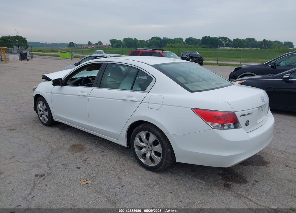 2009 HONDA ACCORD VIN: 1HGCP26889A044533