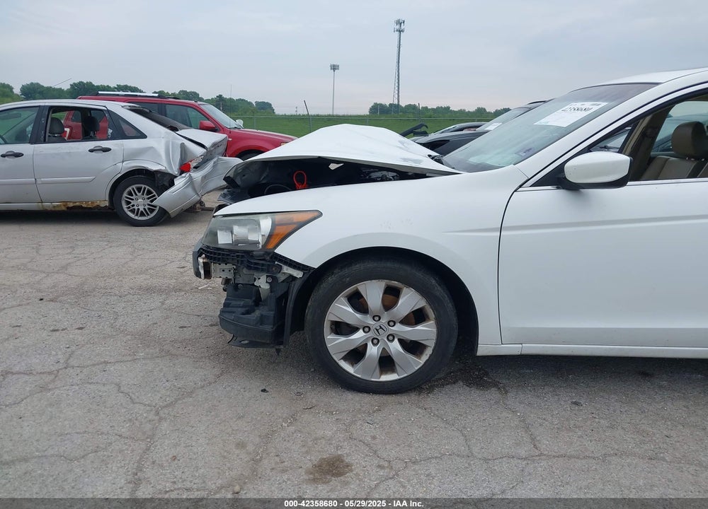 2009 HONDA ACCORD VIN: 1HGCP26889A044533