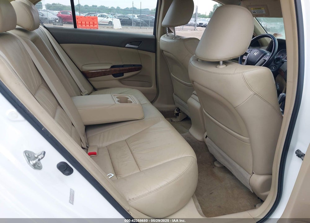 2009 HONDA ACCORD VIN: 1HGCP26889A044533