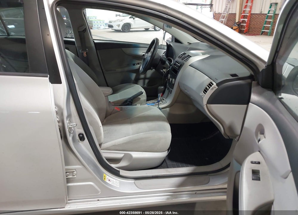 2011 TOYOTA COROLLA LE VIN: 2T1BU4EE4BC559858