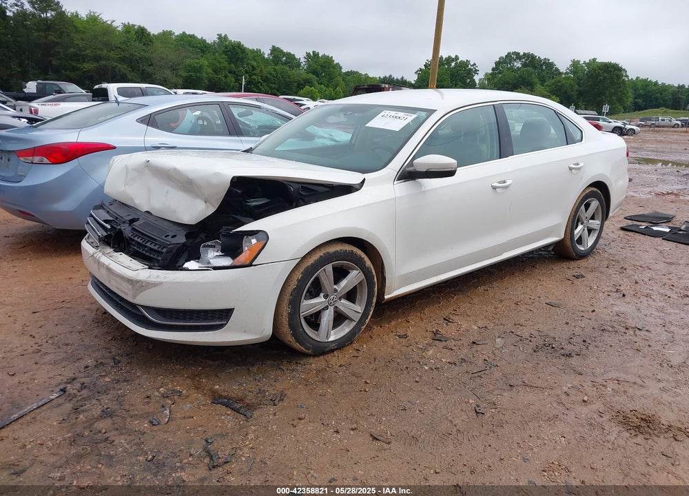 2015 VOLKSWAGEN PASSAT VIN: 1VWBS7A32FC055087
