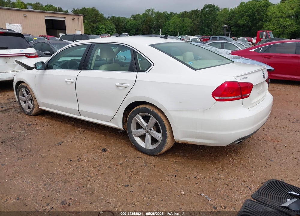 2015 VOLKSWAGEN PASSAT VIN: 1VWBS7A32FC055087