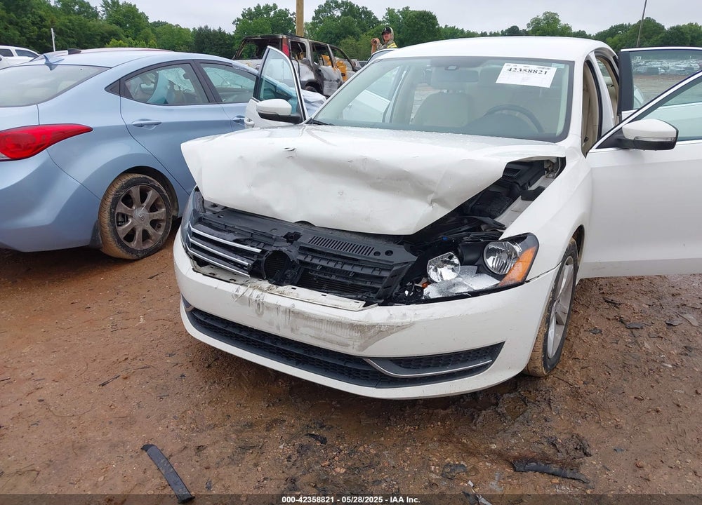 2015 VOLKSWAGEN PASSAT VIN: 1VWBS7A32FC055087
