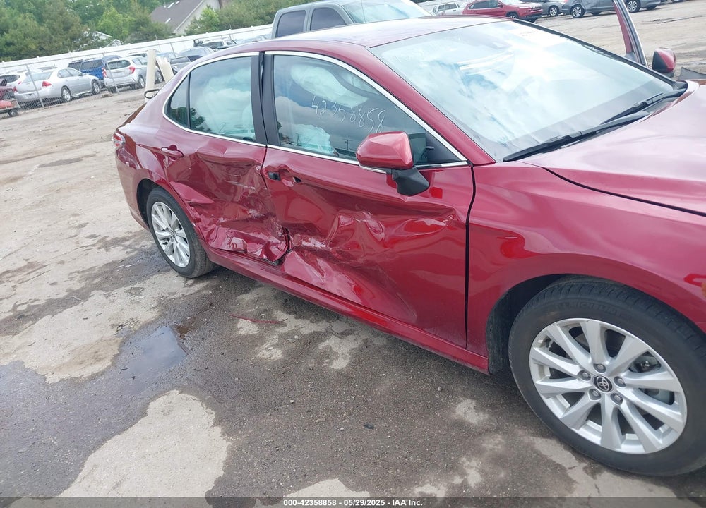 2020 TOYOTA CAMRY LE AWD VIN: 4T1C11BKXLU016245