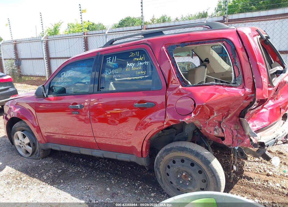 2011 FORD ESCAPE VIN: 1FMCU0DG6BKA07269