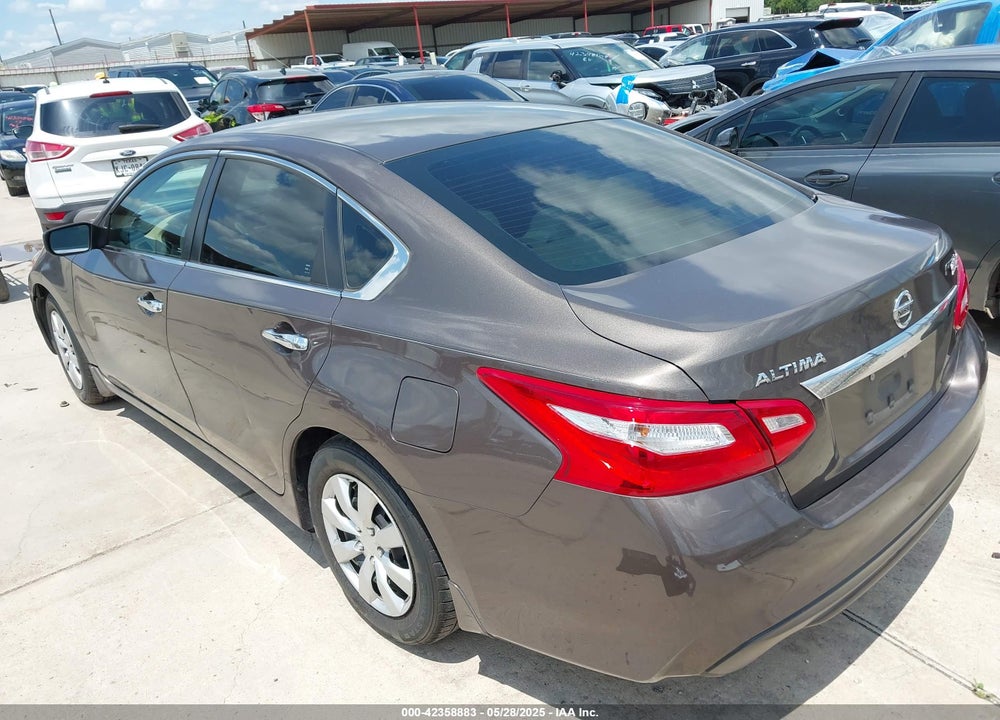 2017 NISSAN ALTIMA VIN: 1N4AL3AP4HN328583