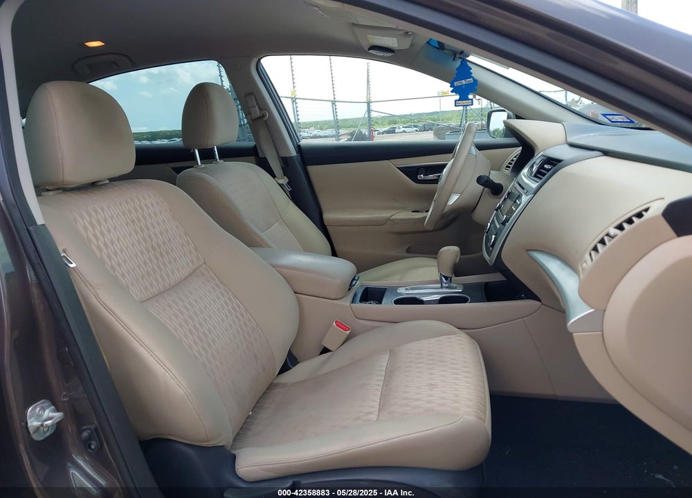2017 NISSAN ALTIMA VIN: 1N4AL3AP4HN328583
