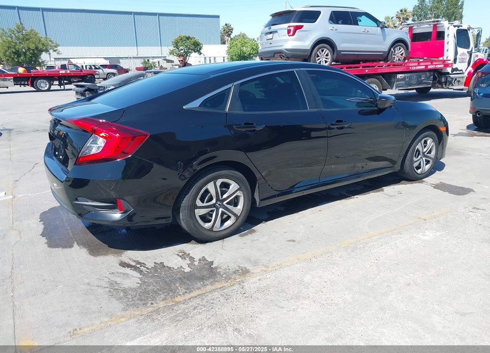 2018 HONDA CIVIC VIN: 2HGFC2F55JH557162