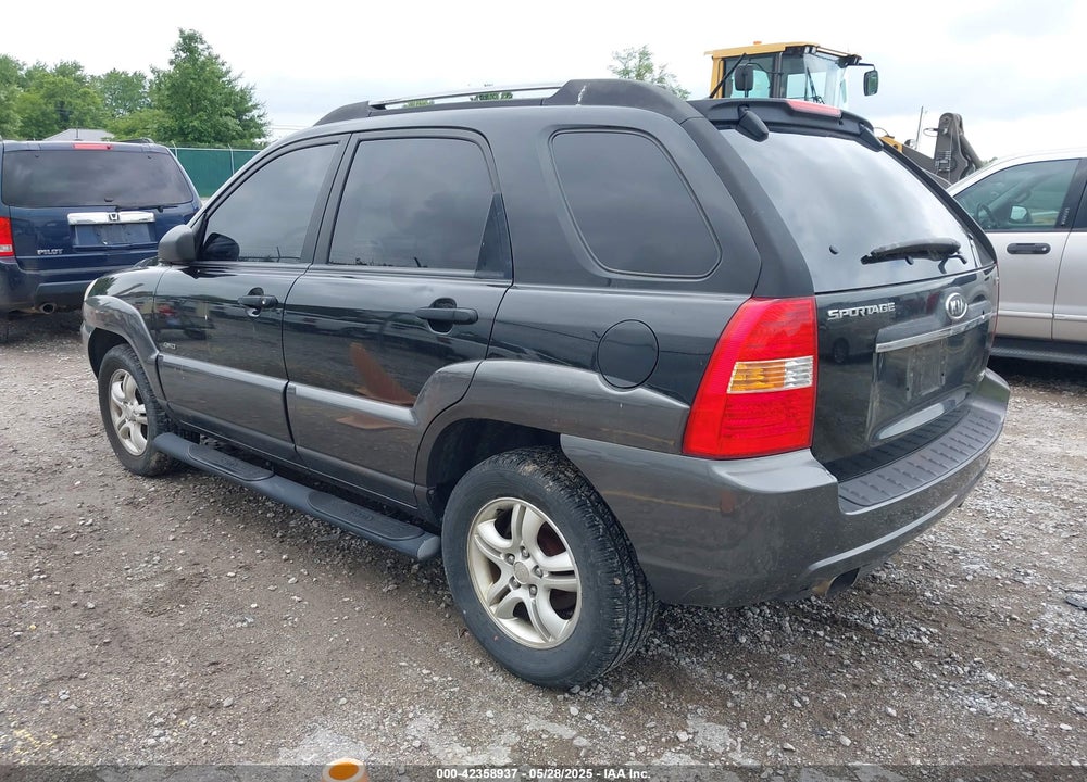 2007 KIA SPORTAGE VIN: KNDJE723477366079