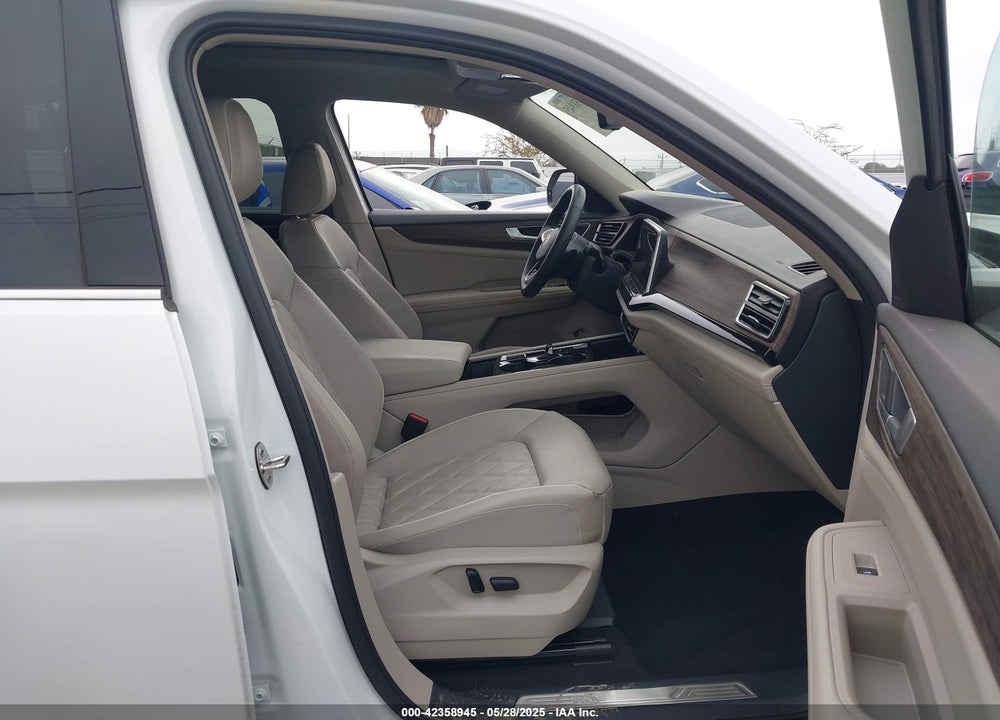2024 VOLKSWAGEN ATLAS VIN: 1V2FR2CA7RC543176