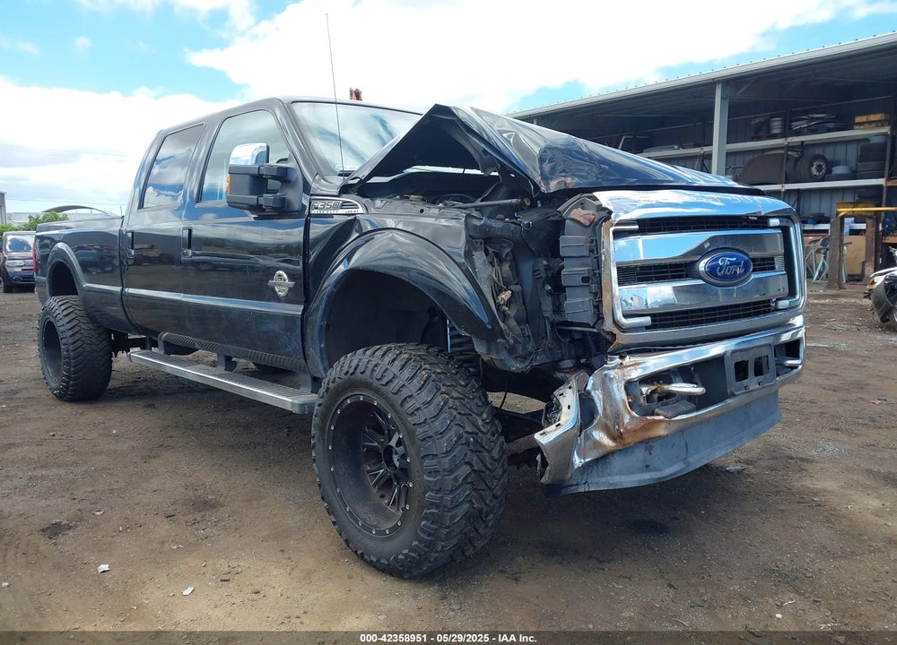 2015 FORD F-350 LARIAT VIN: 1FT8W3BTXFED73052