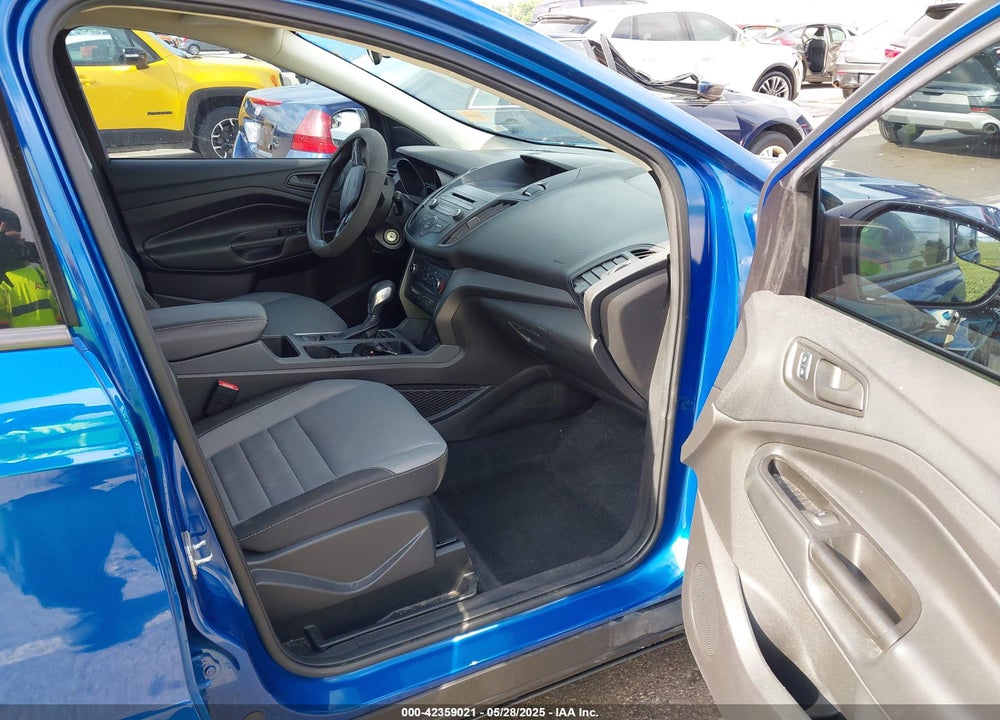 2017 FORD ESCAPE VIN: 1FMCU0F78HUC50897
